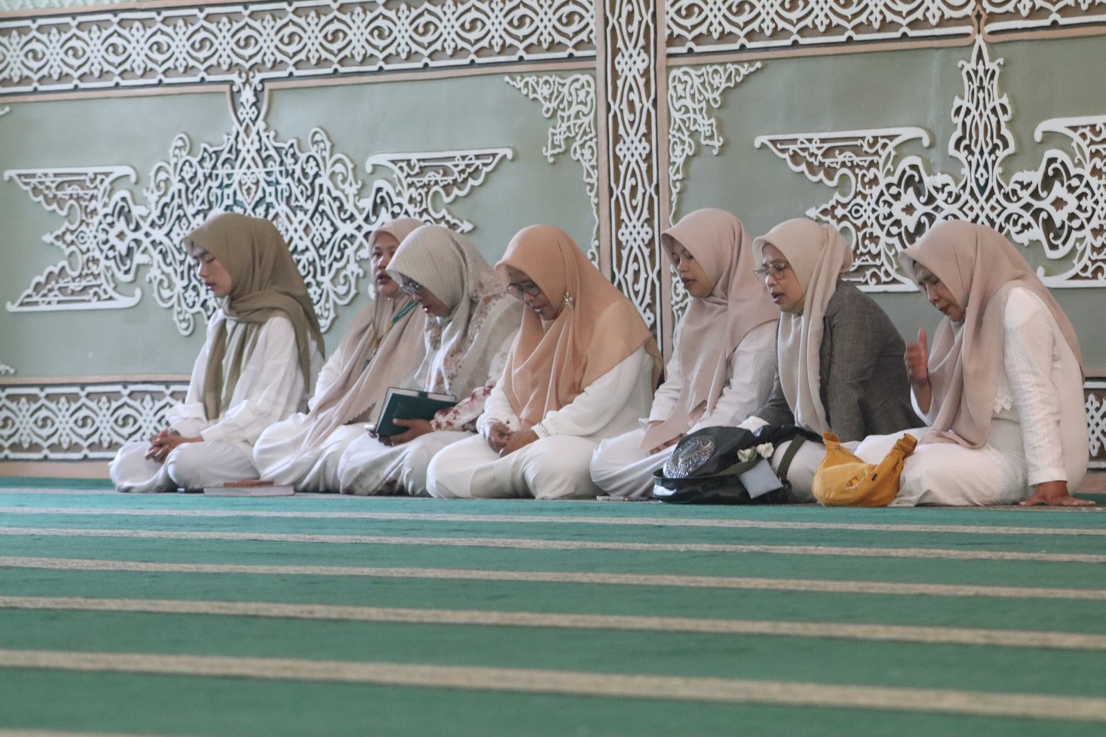 Dokumentasi Istighosah dan Do\\\'a Bersama Guru dan Wali Murid Tahun Ajaran 2026 2027