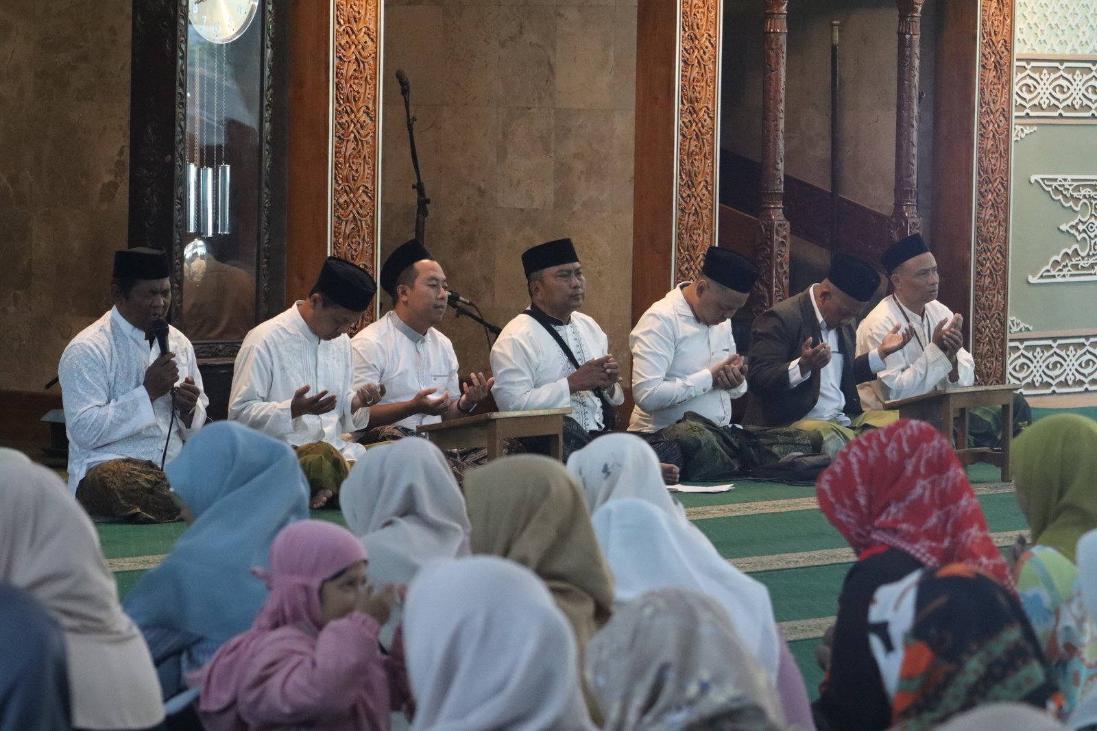 Dokumentasi Istighosah dan Do\\\'a Bersama Guru dan Wali Murid Tahun Ajaran 2026 2027
