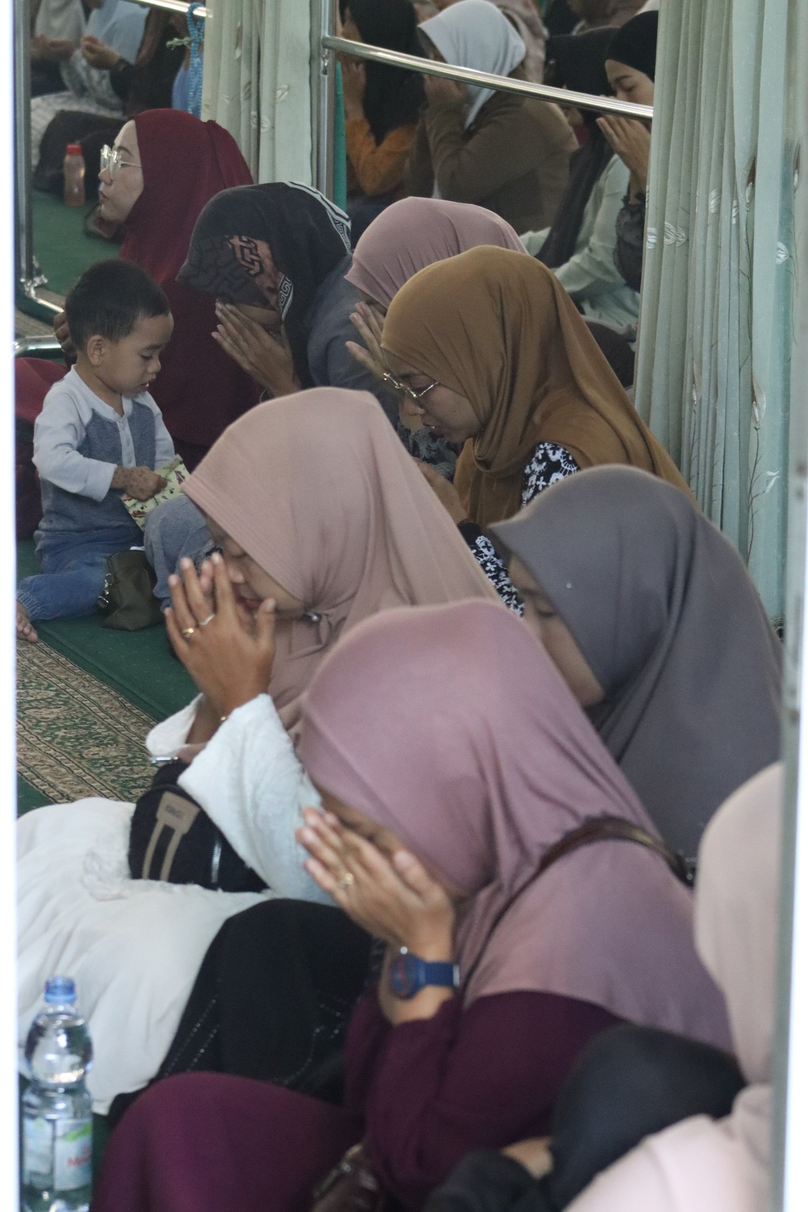 Dokumentasi Istighosah dan Do\\\'a Bersama Guru dan Wali Murid Tahun Ajaran 2026 2027