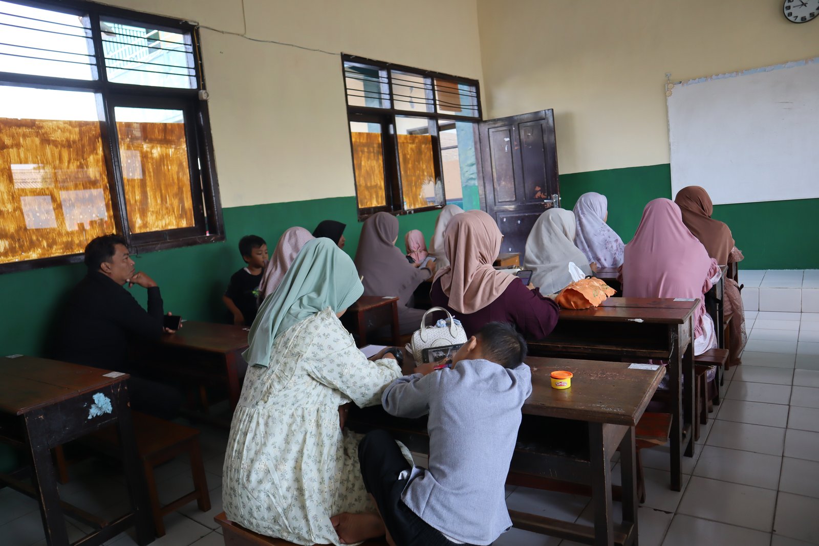 Dokumentasi Istighosah dan Do\\\'a Bersama Guru dan Wali Murid Tahun Ajaran 2026 2027